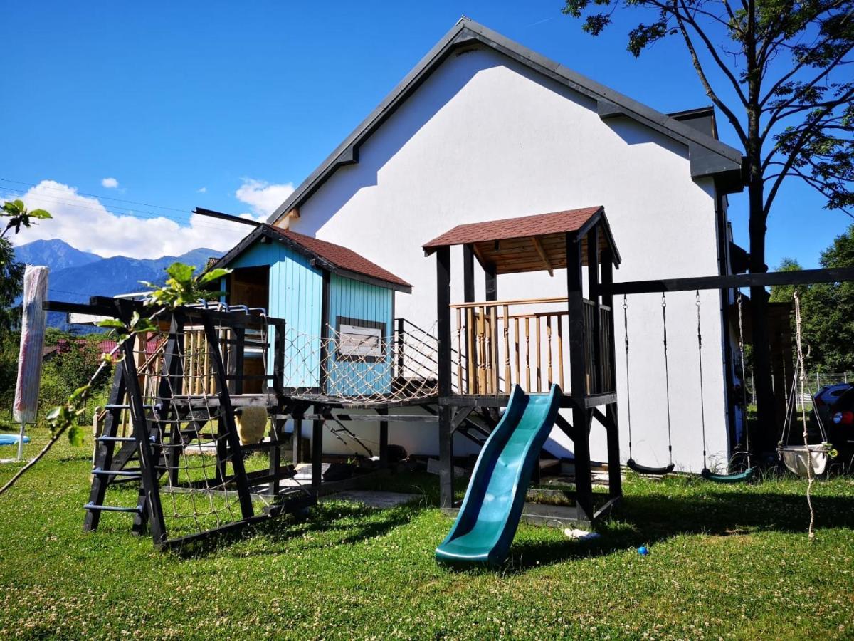 Cedar Crest Aparthotel Rîşnov Eksteriør bilde