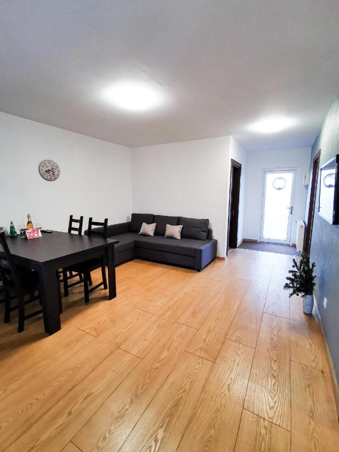 Cedar Crest Aparthotel Rîşnov Eksteriør bilde