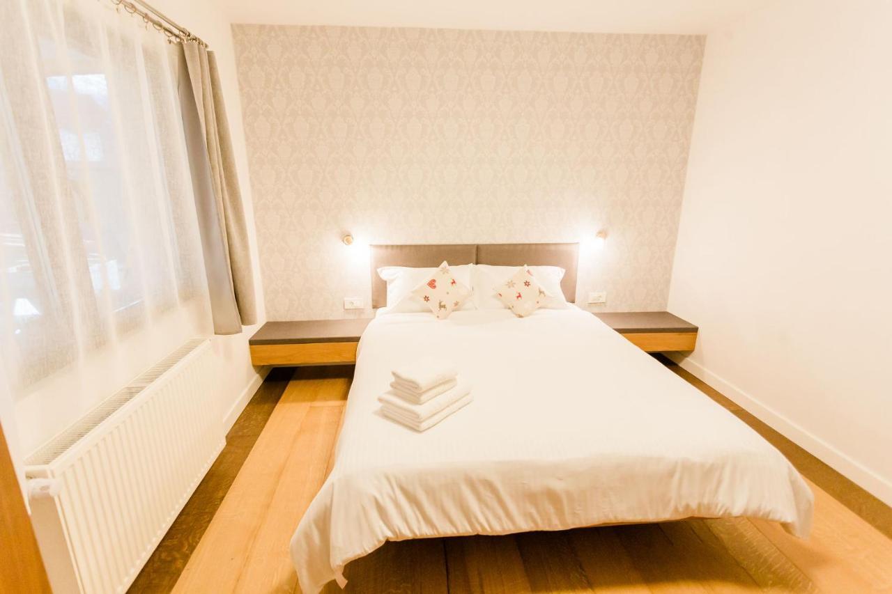 Cedar Crest Aparthotel Rîşnov Eksteriør bilde